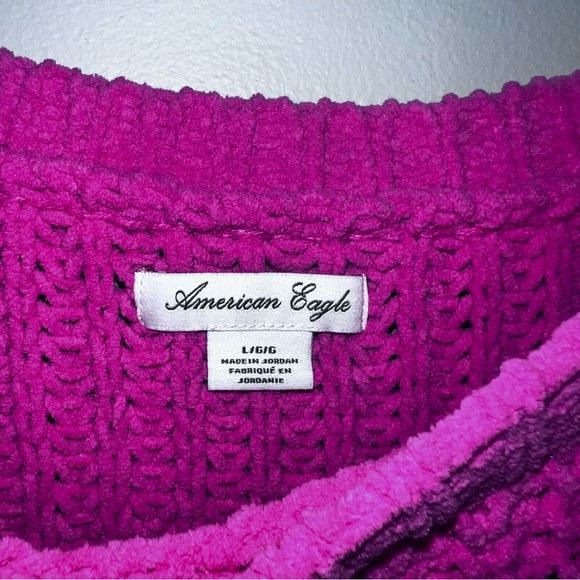 American Eagle Oversized Sweater 🩷🤍 - Picture 2 of 2